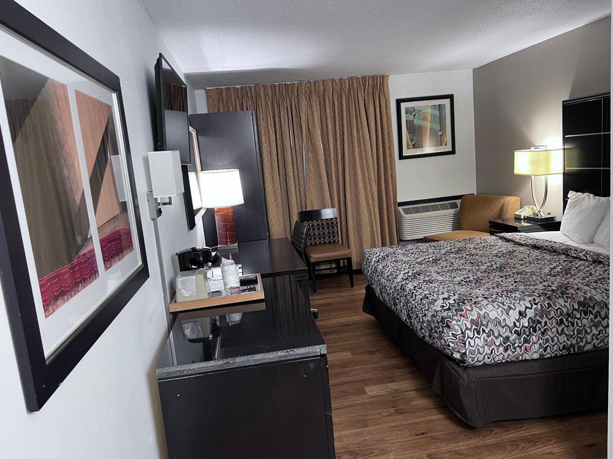 Amerivu Inn Park Falls Eksteriør billede